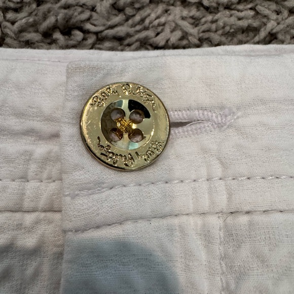 NWOT Lilly Pulitzer White Scalloped Skort with Pink Label - Picture 3 of 7